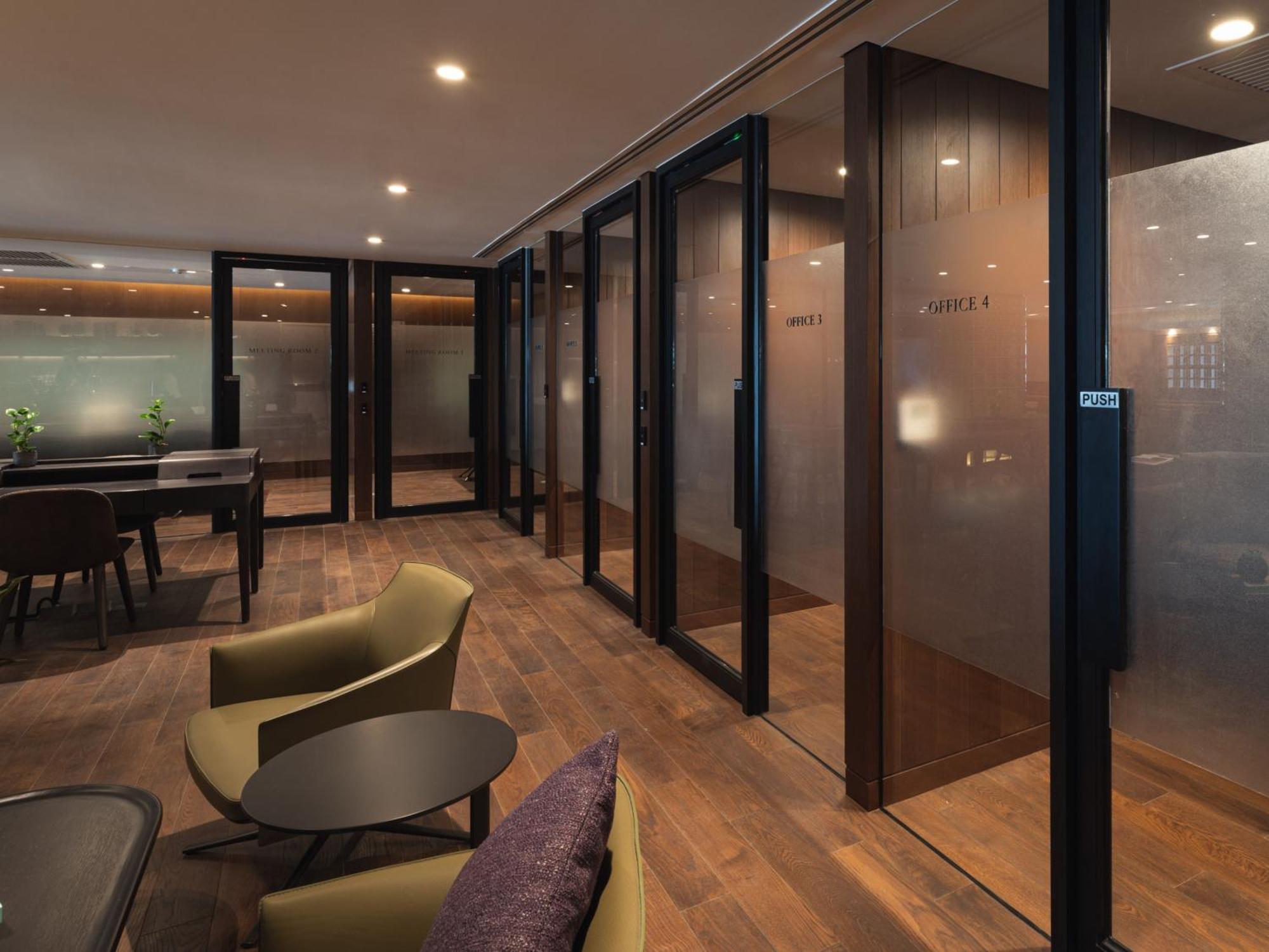 Hotel KVL Phnom-Penh Buitenkant foto