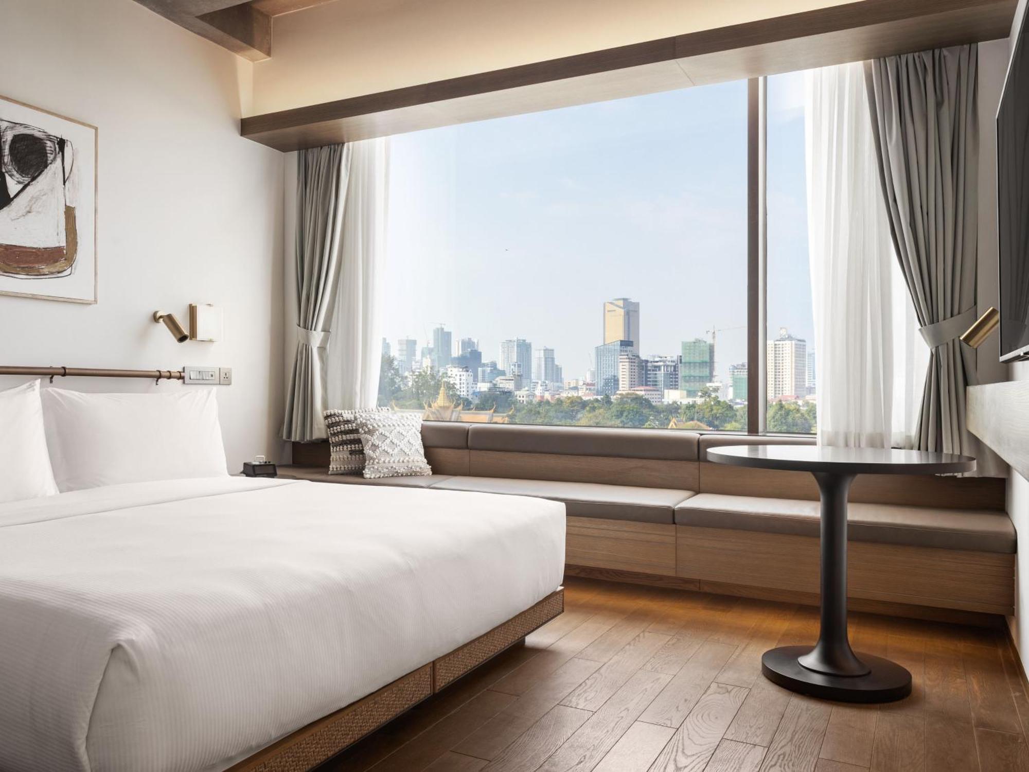 Hotel KVL Phnom-Penh Buitenkant foto