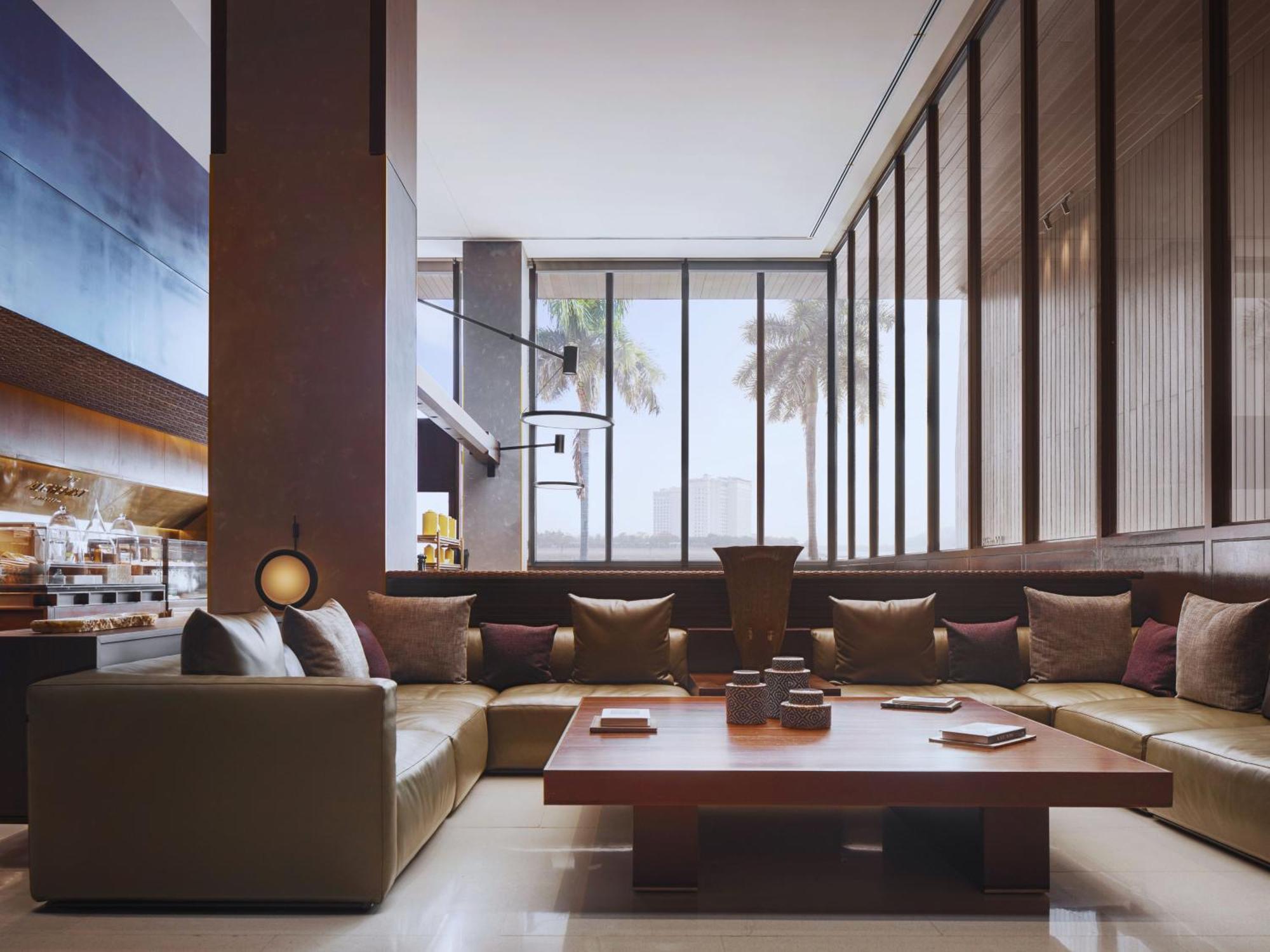Hotel KVL Phnom-Penh Buitenkant foto