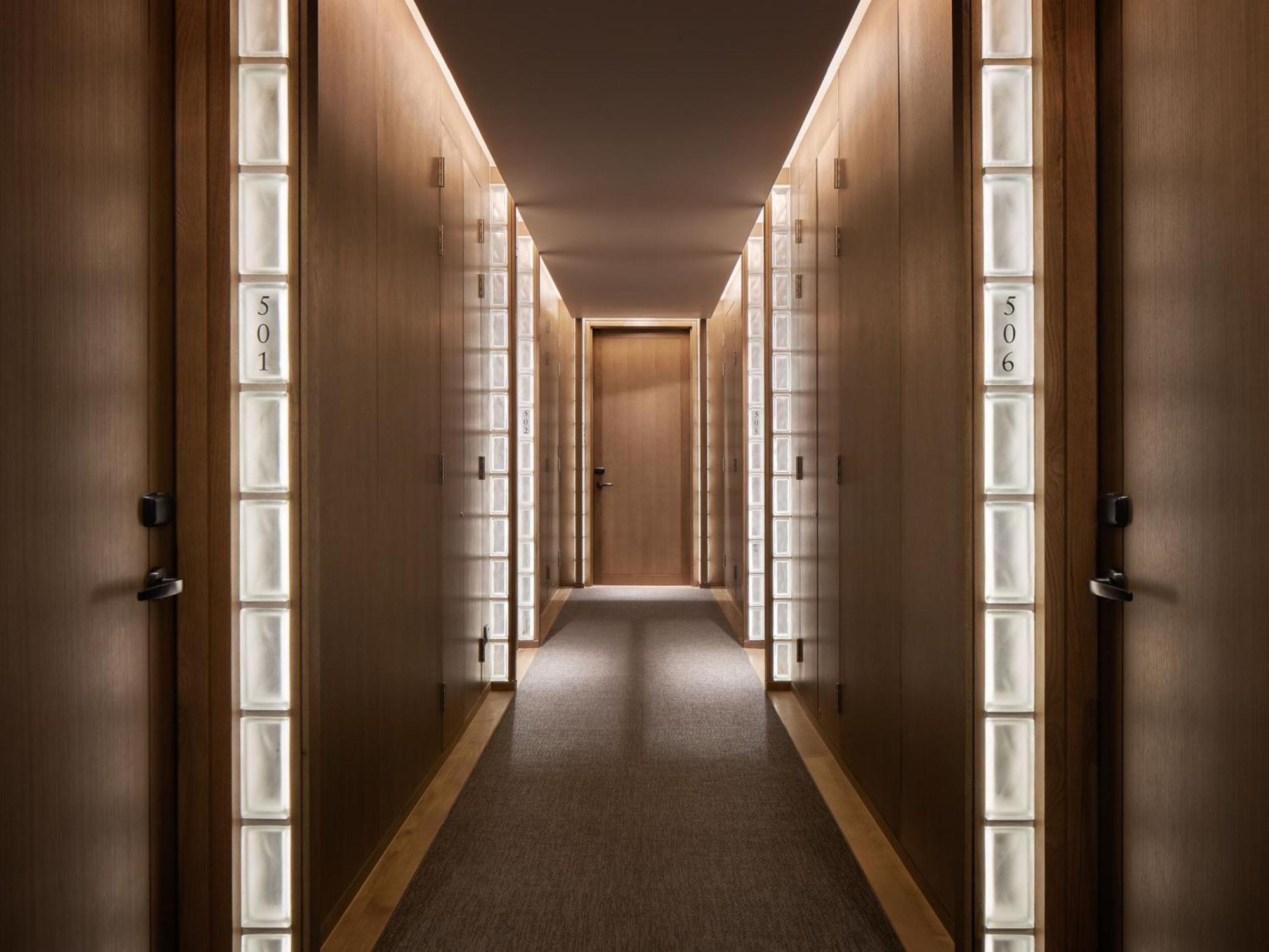 Hotel KVL Phnom-Penh Buitenkant foto